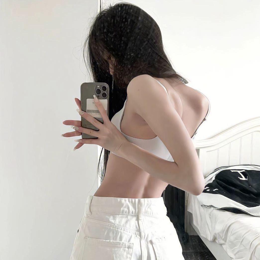 李梦怡.