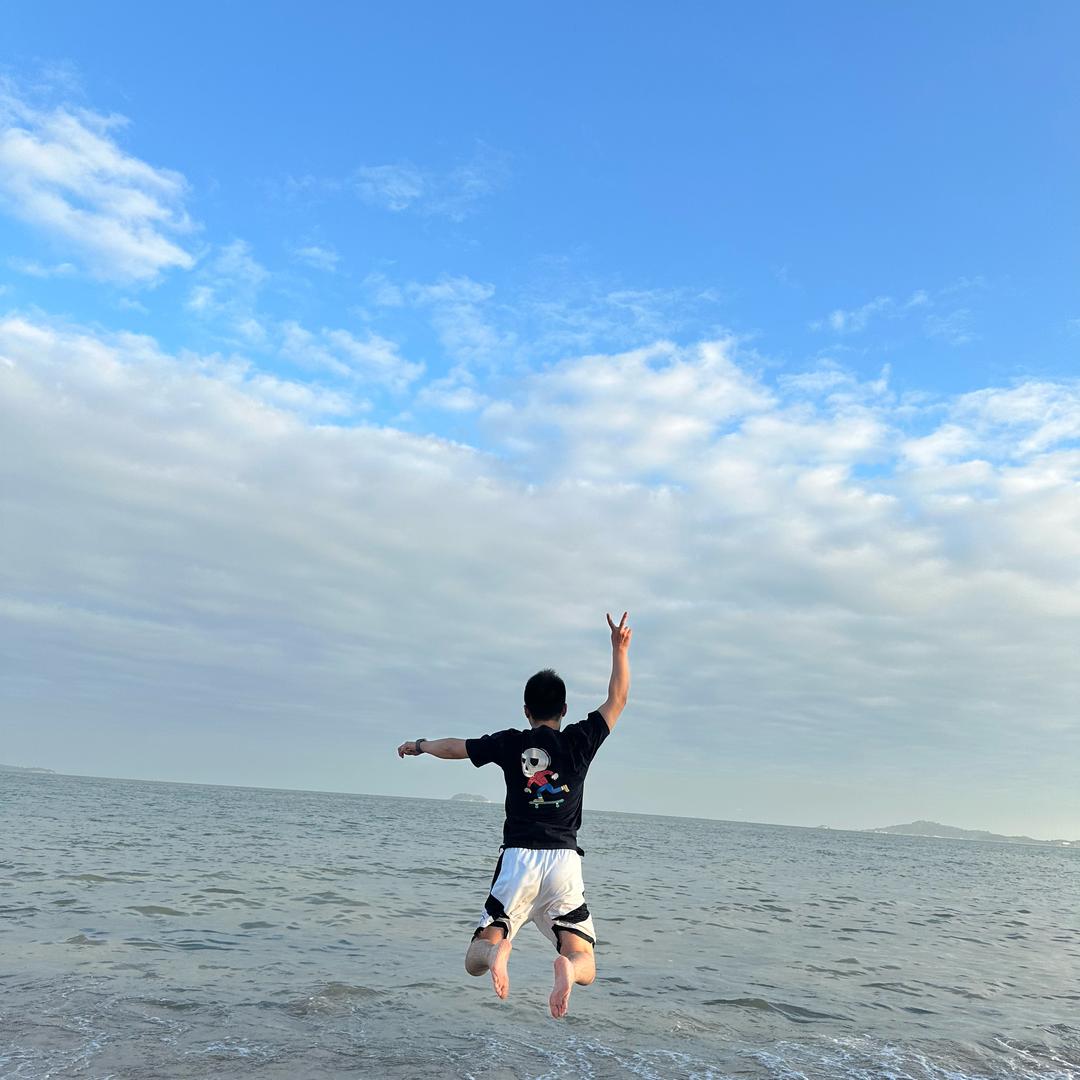 五彩斑斓的黑丶