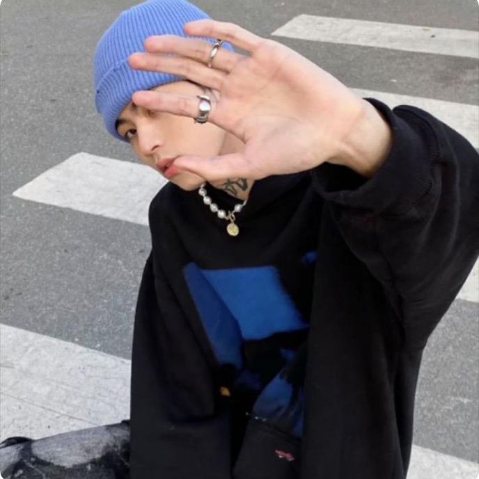 乐意李.