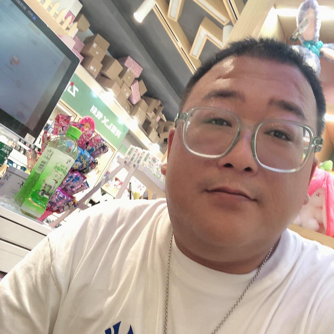 X灬晓胖叔叔