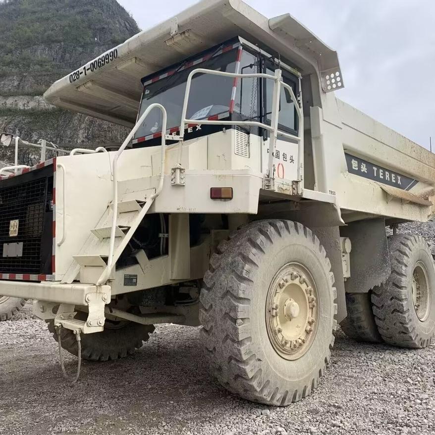 成都张同学挖机贸易