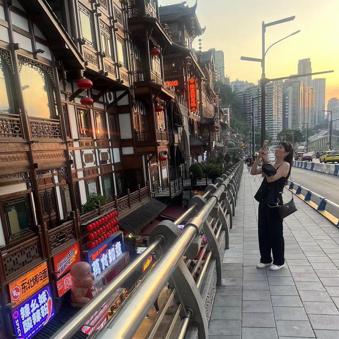 丹丹（爱旅游)