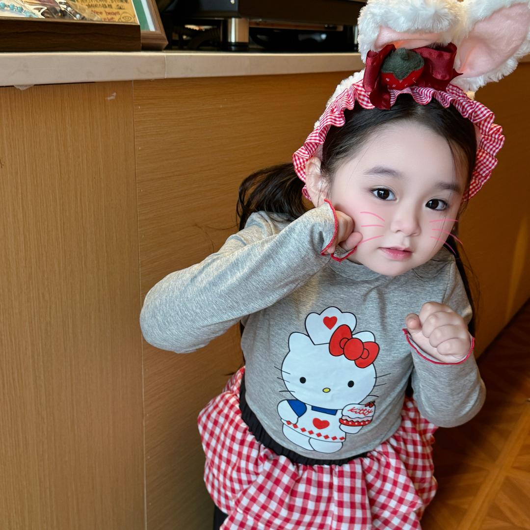 一颗柚子黄彤彤