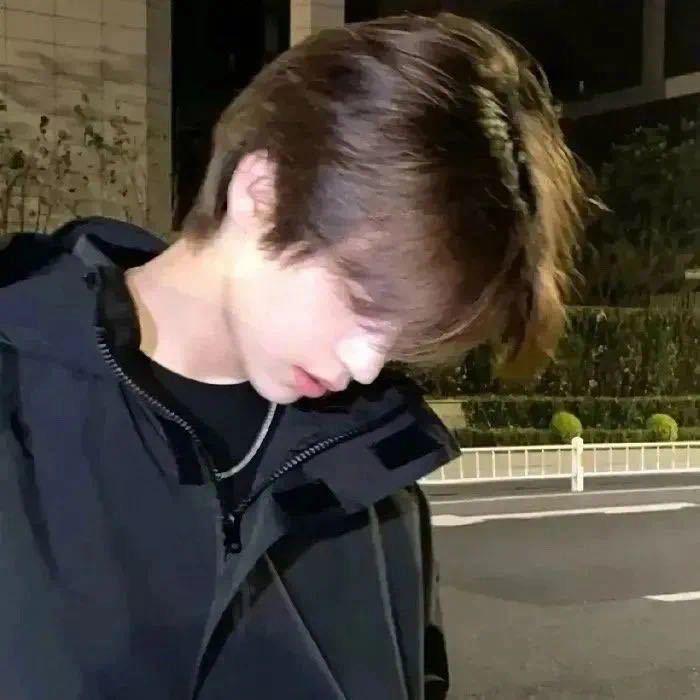 @跨时代的忧伤 🎶
