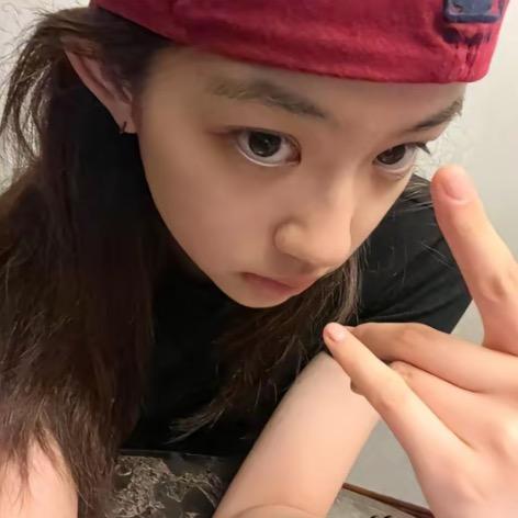 小小鱼.-