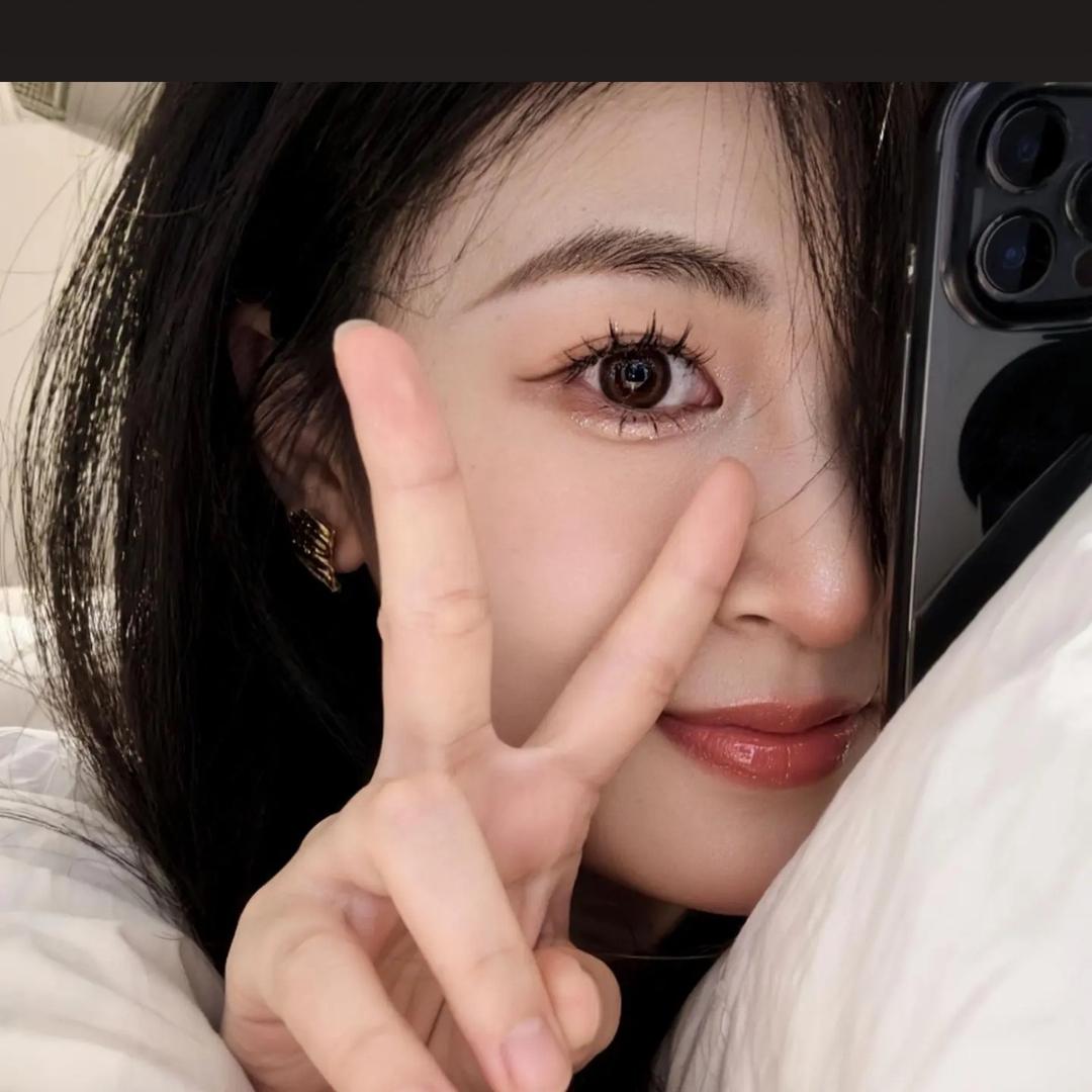 今天也爱吃草莓🍓