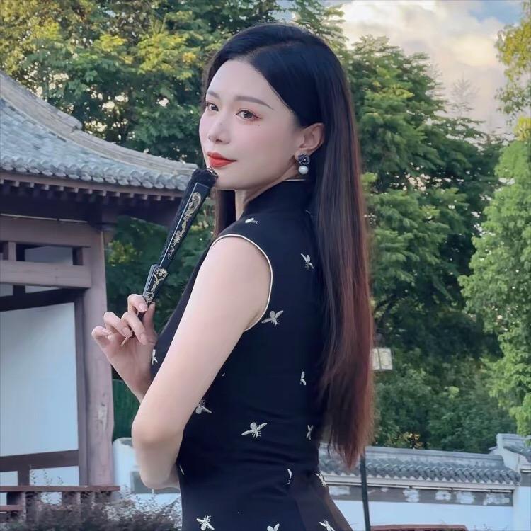 单身丽丽。