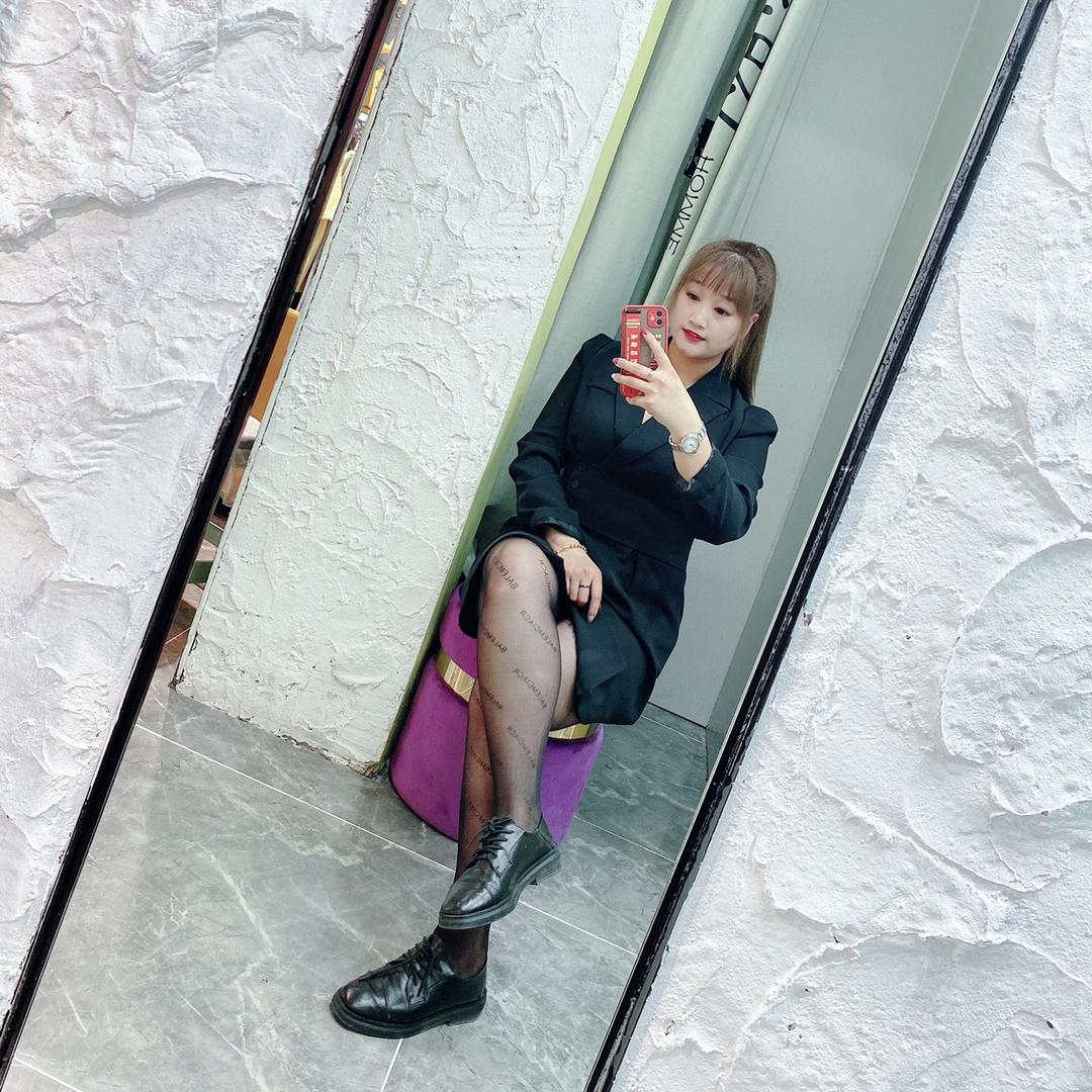 霸州首家99元自助女装