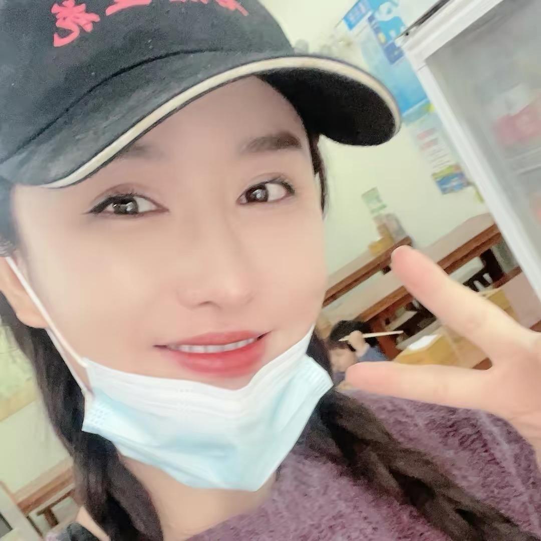 婉姐摆摊做豆花