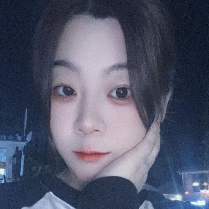 蓝色