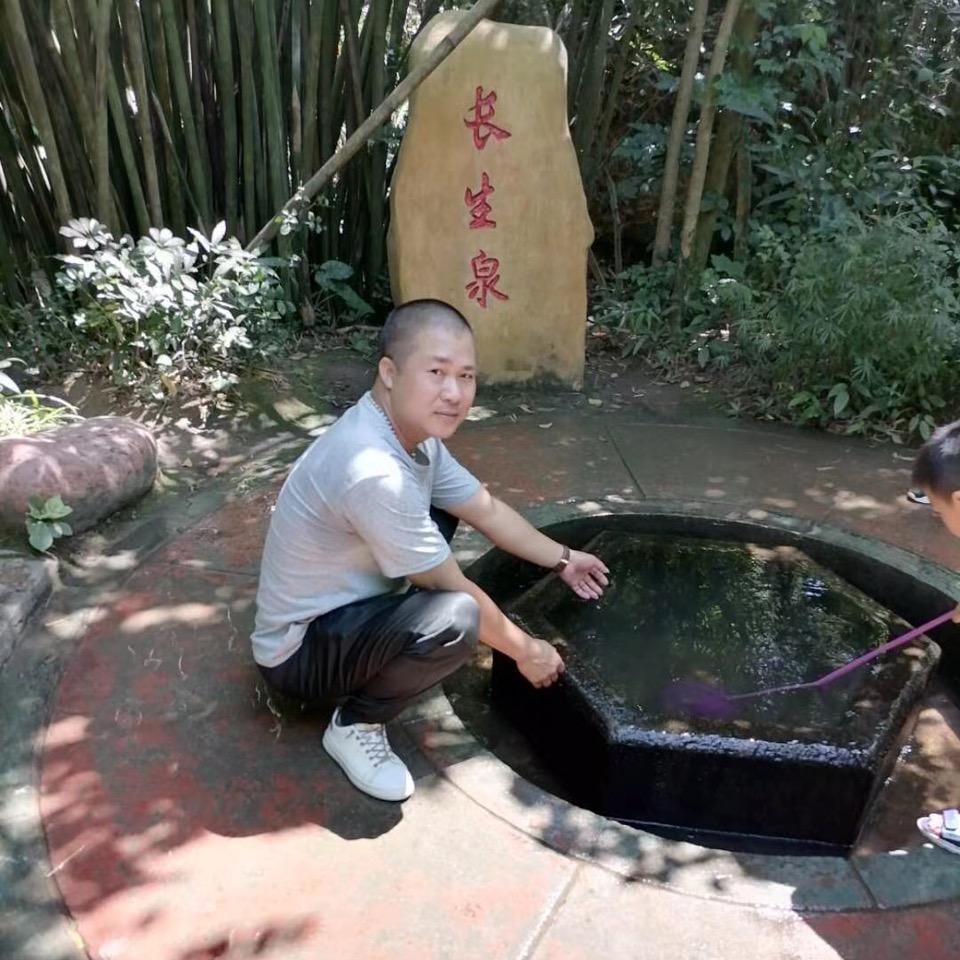 阿辉少