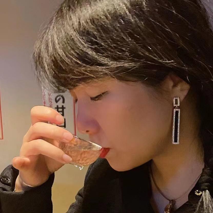 鎏金板娘的岁月