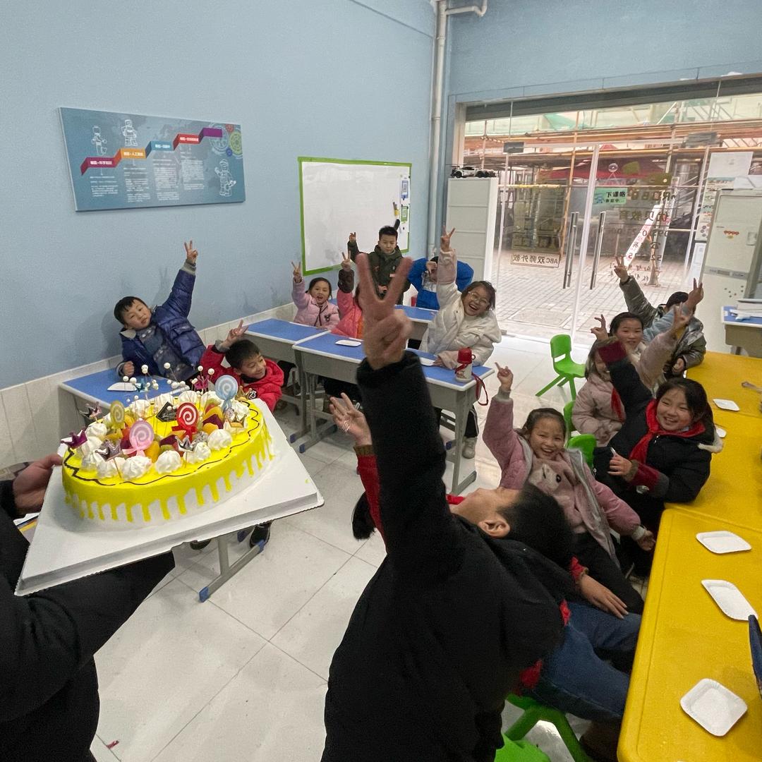 爱整活的优贝family(东善桥)