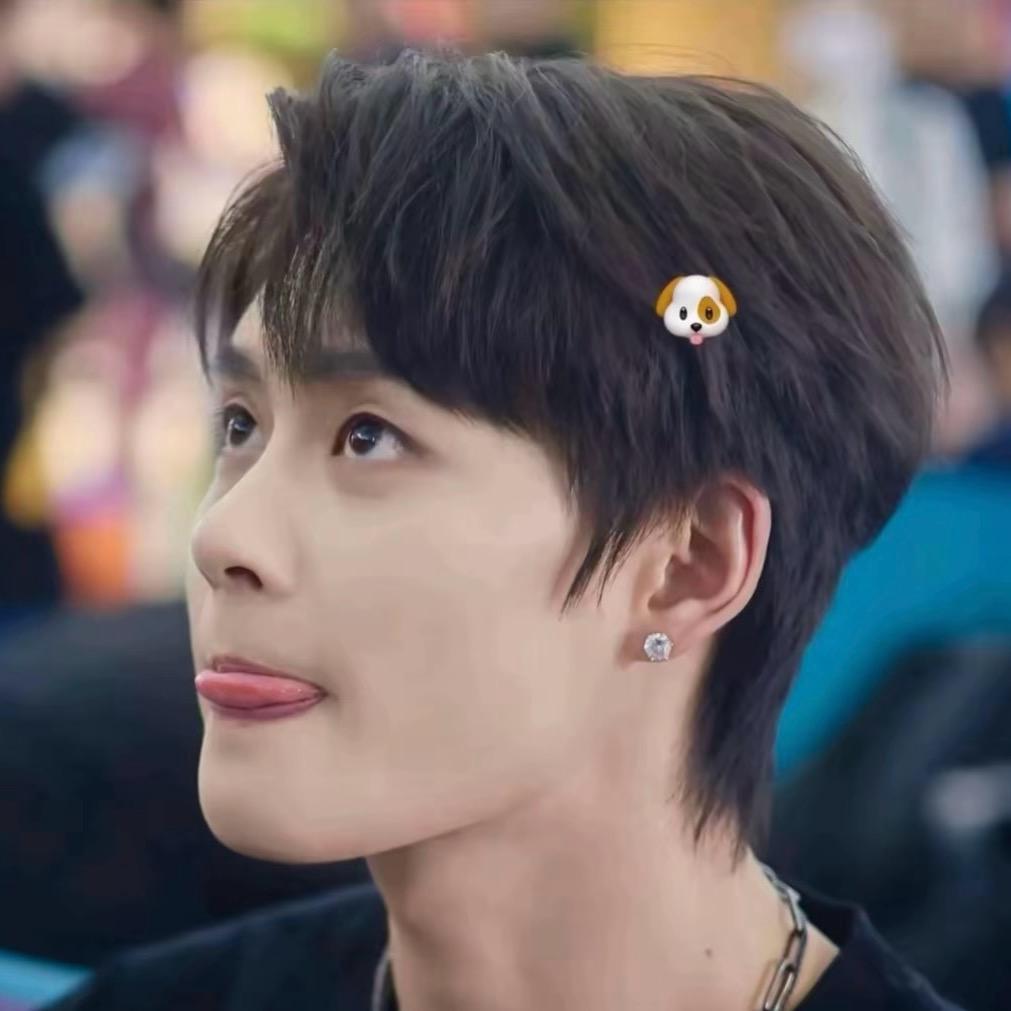 是淳ok、🦈（见面合影亲签对视握手版）