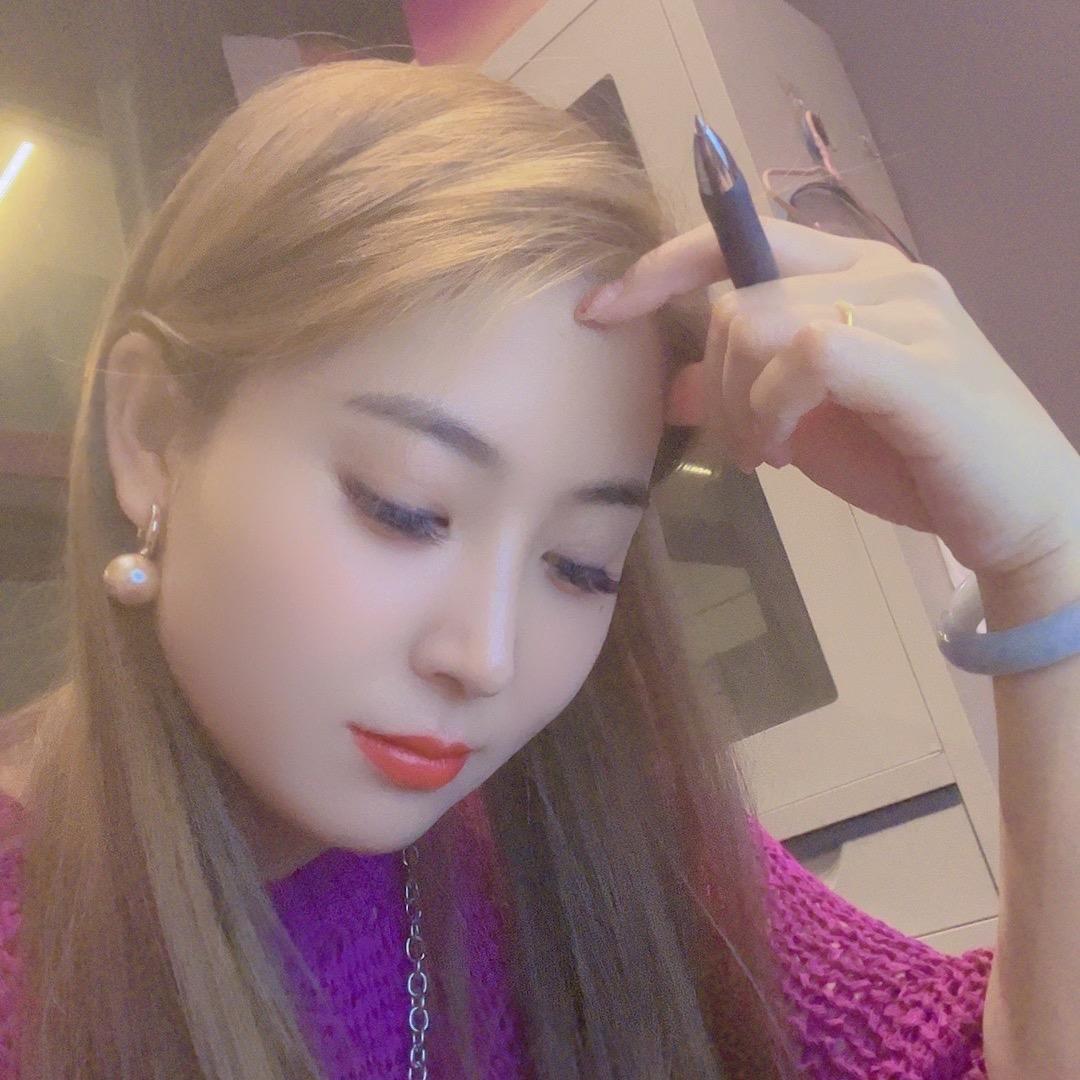 北上北老板娘霞姐