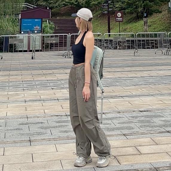 爱拿铁手机小姐姐