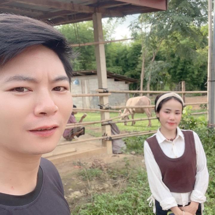 大飞百货销售店（老挝女婿）