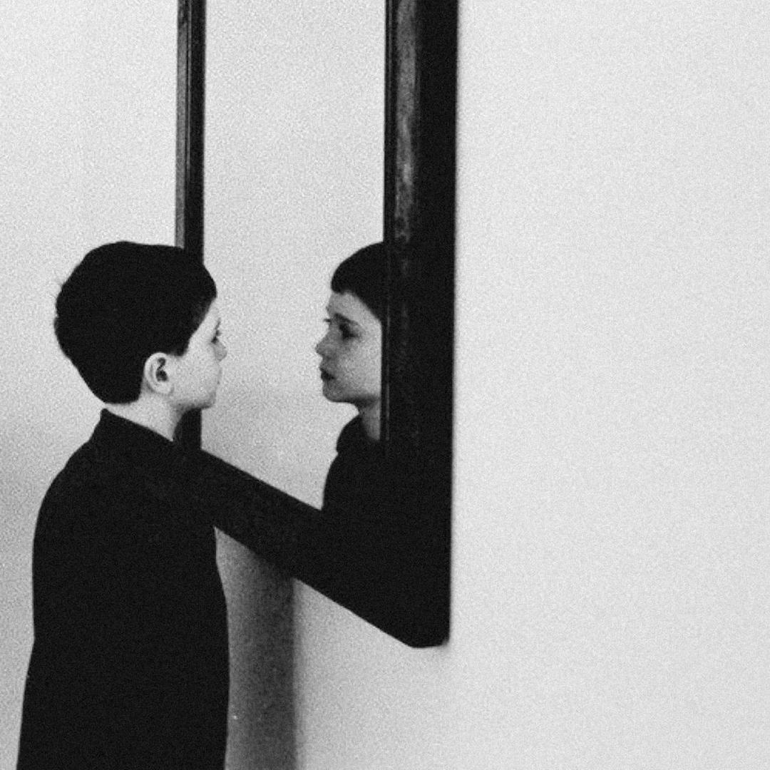 ￴￴ ￴ ￴ ￴￴