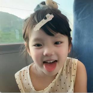 奥特曼打败小蚂蚁