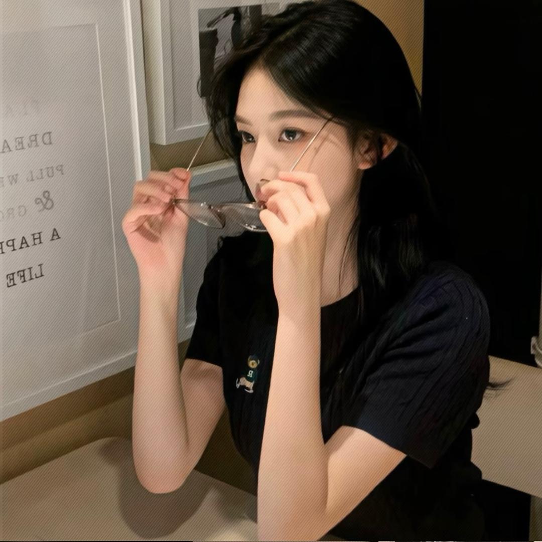 Liu思琦_