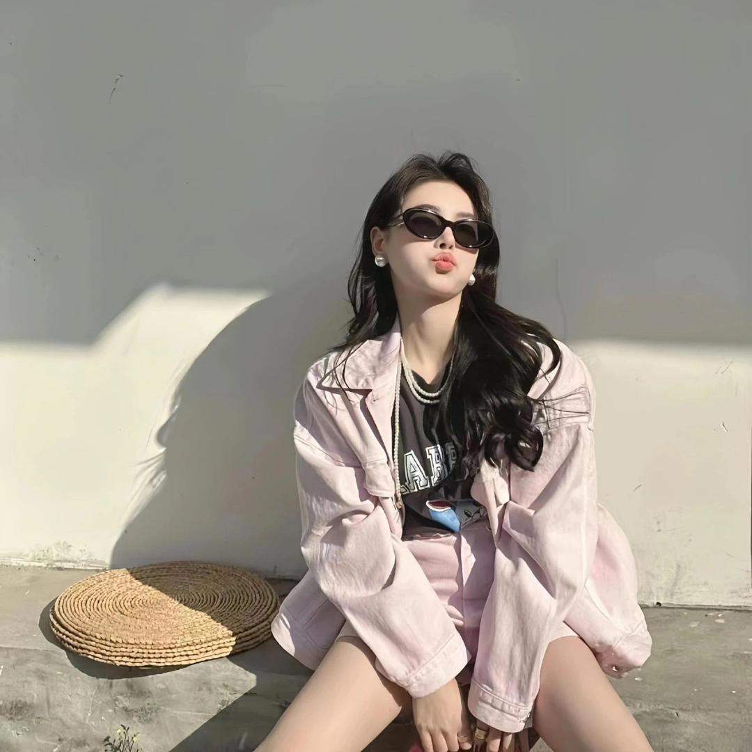 妍颜