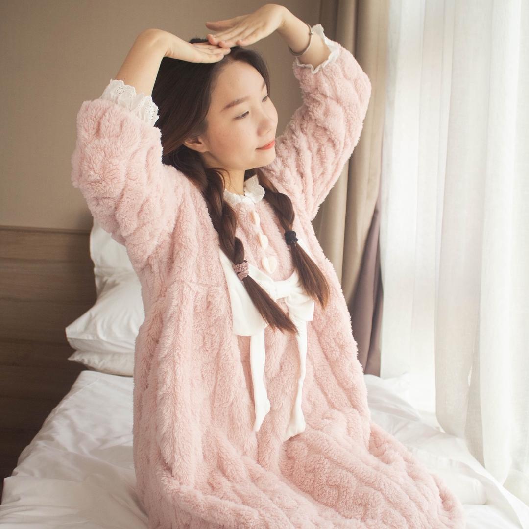 许偌依服装穿搭