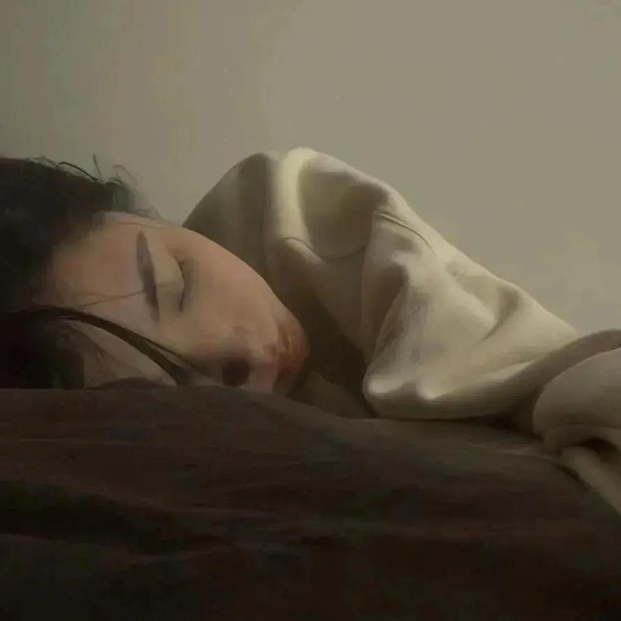 三 七☻