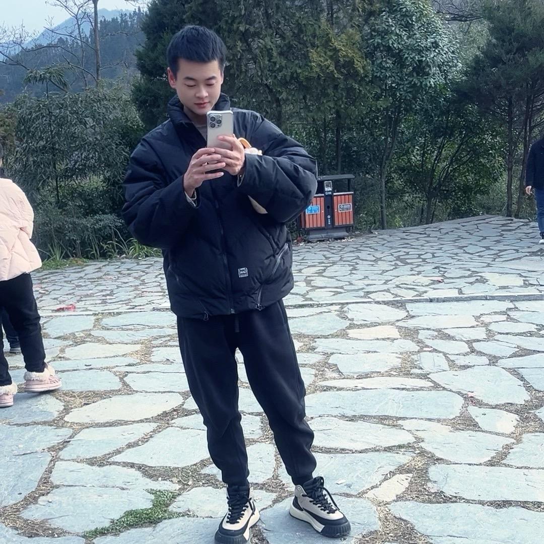 ᝰ强颜欢笑꧔ꦿ᭄