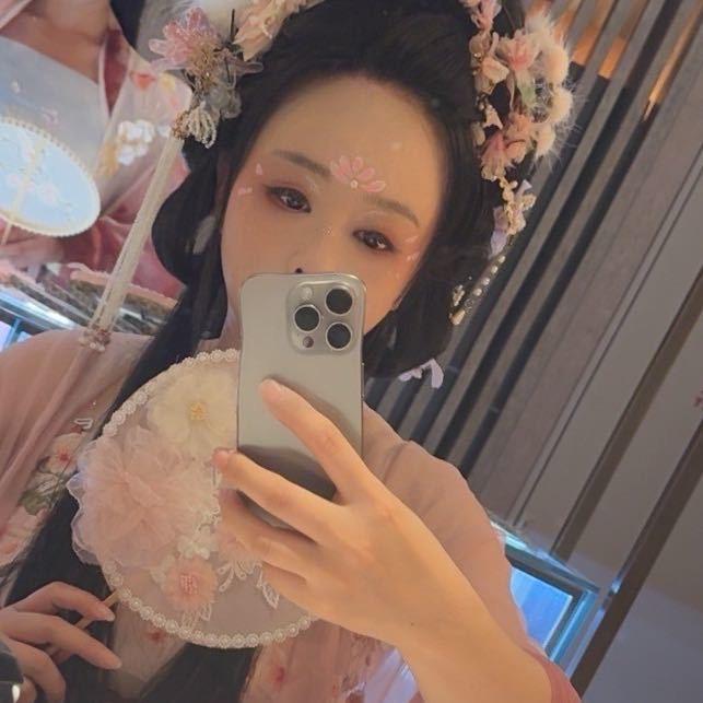 🌩️夏夏姐🍋直播间抽奖送围巾