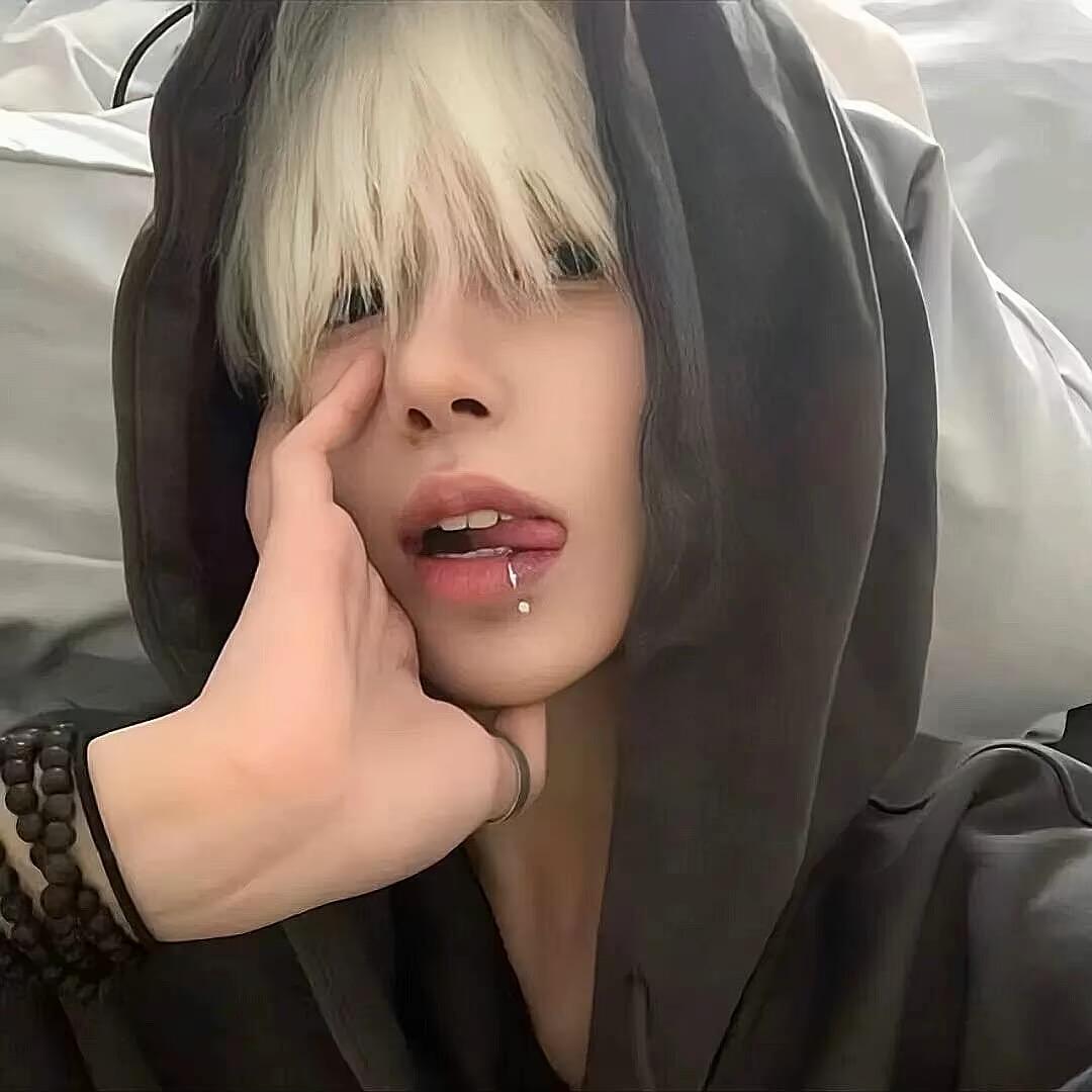 小鱼不吃🐟