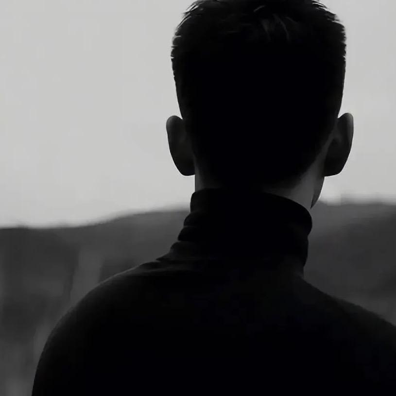 ღ᭄ꦿ局外人꧔ꦿ