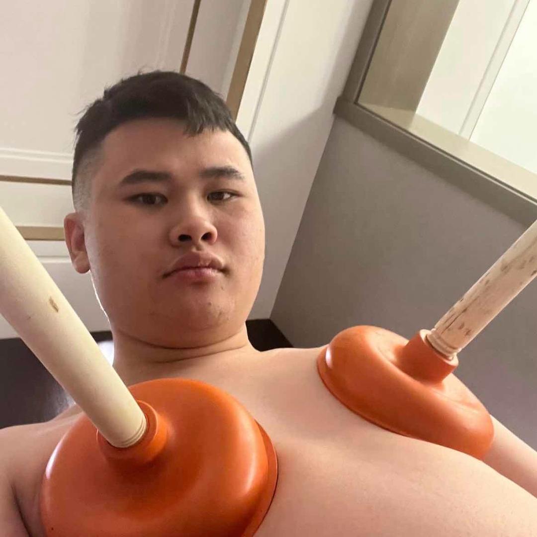 Hu