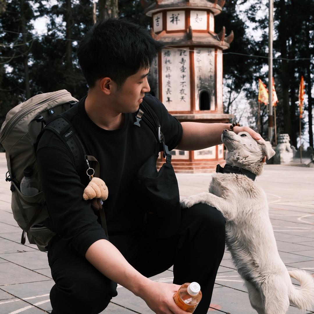 小何不帅就是酷