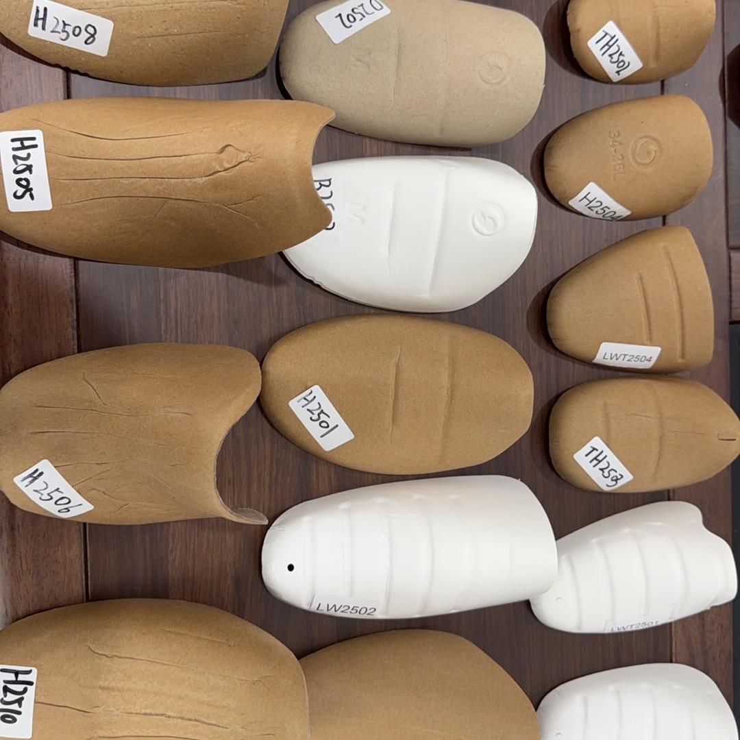 莆田市涵江区新绣彩贸易有限公司