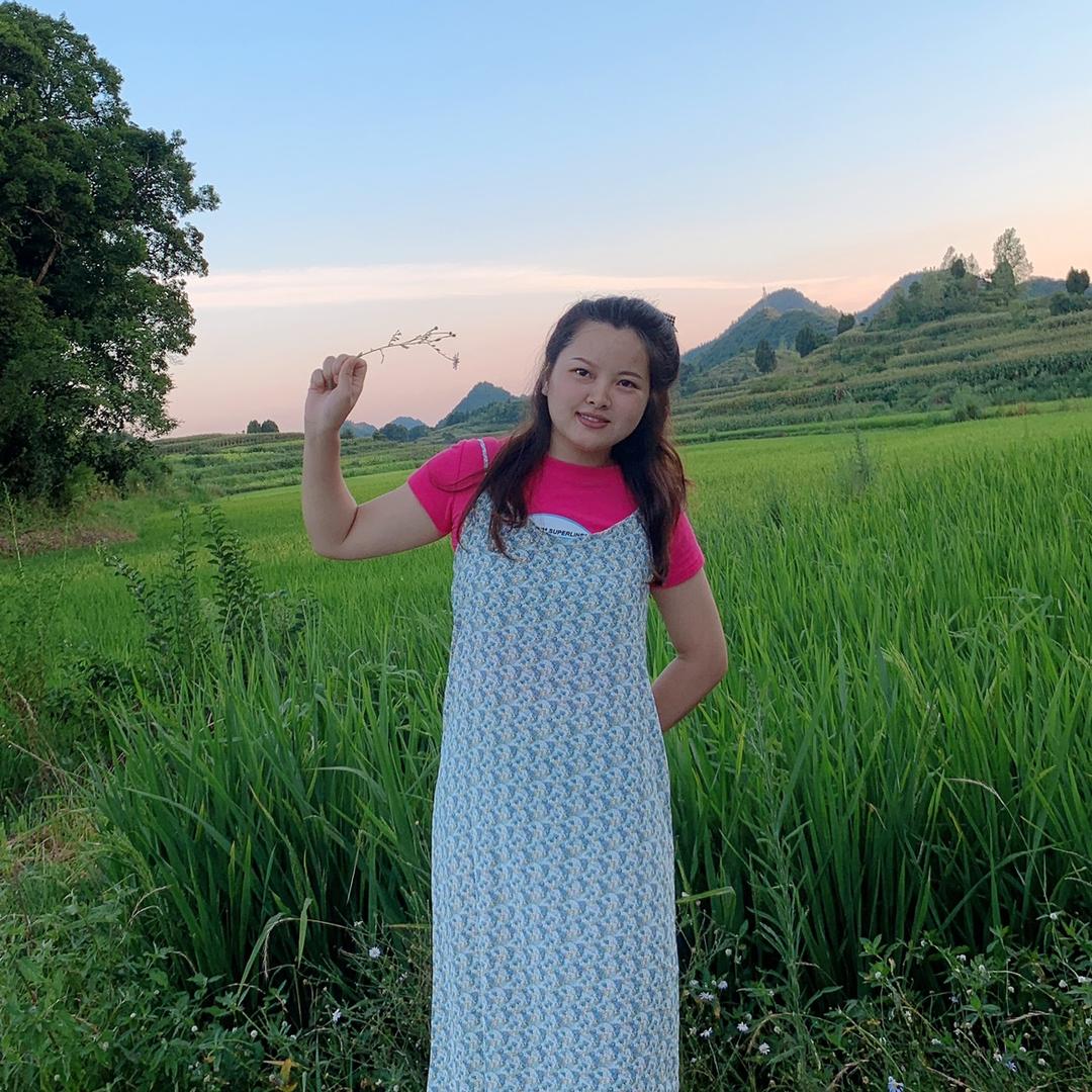 苗家阿妹小小
