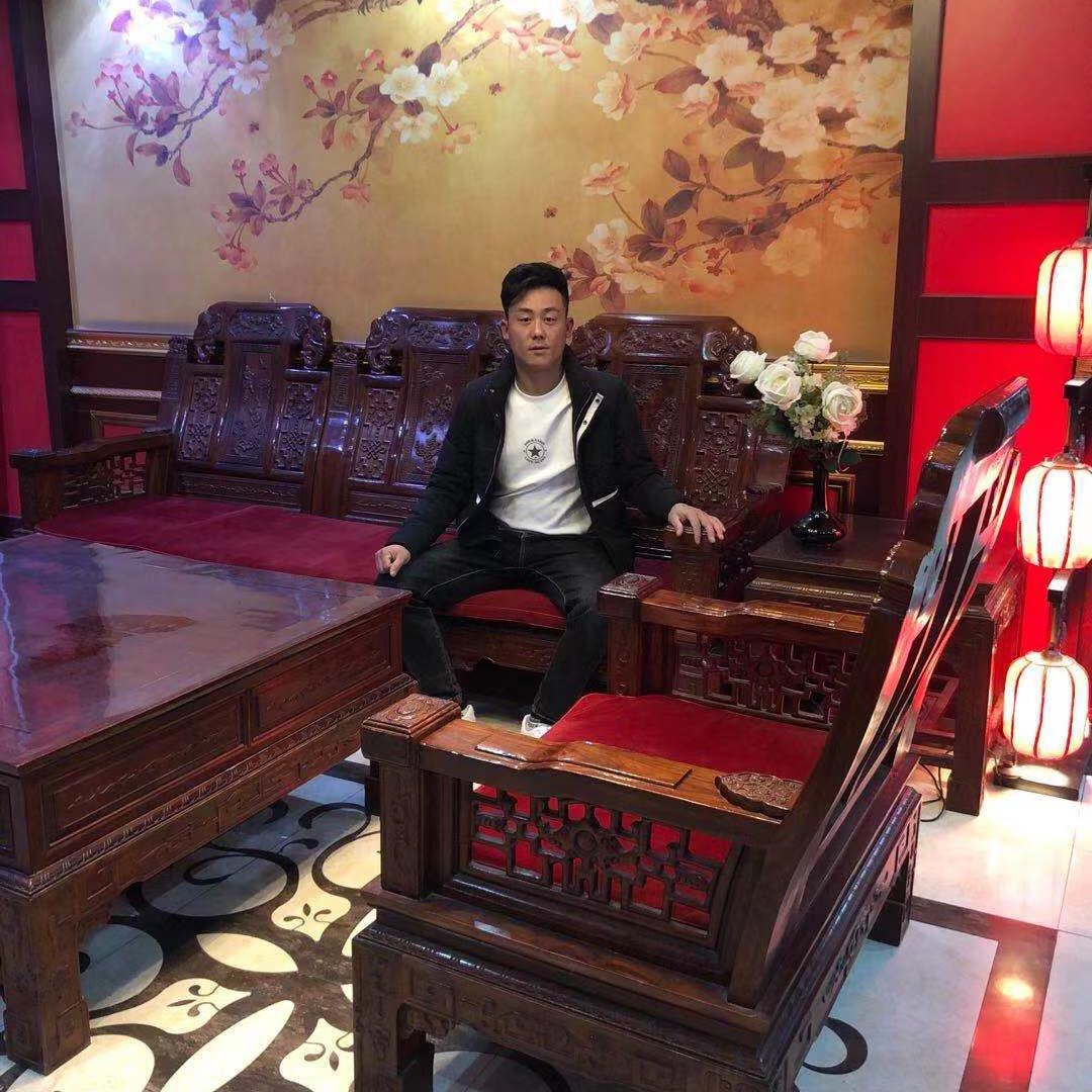 龙龙演绎
