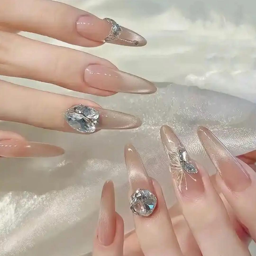 芳芳美甲穿戴甲