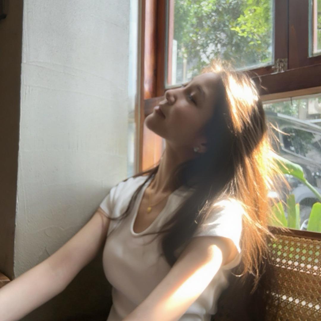 🌈月上柳梢头。