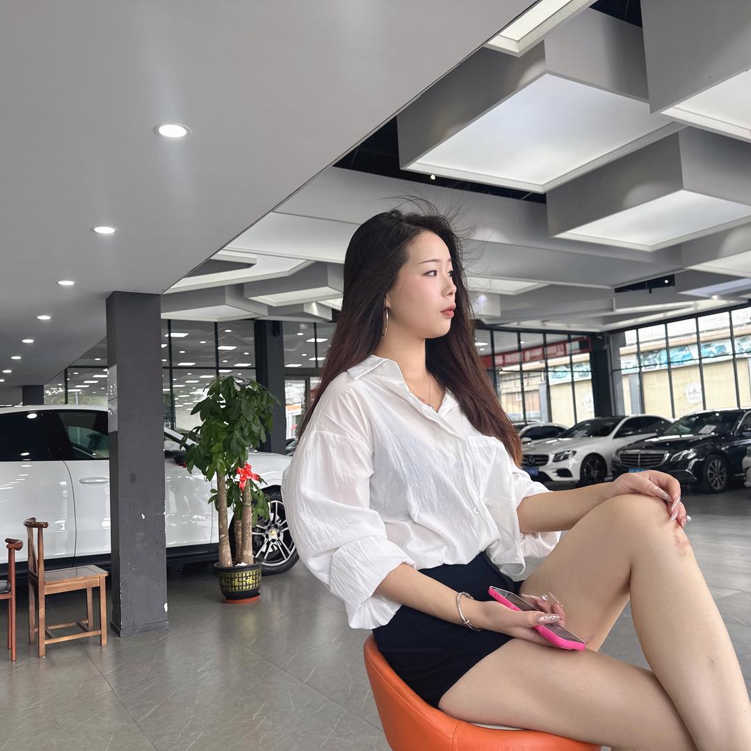 奕杰名车_小悦