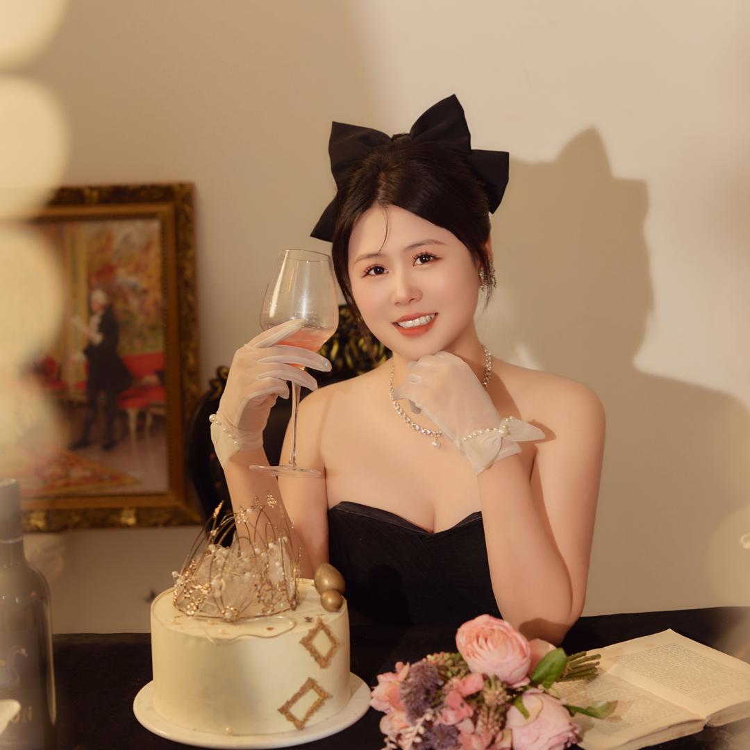 芳芳子