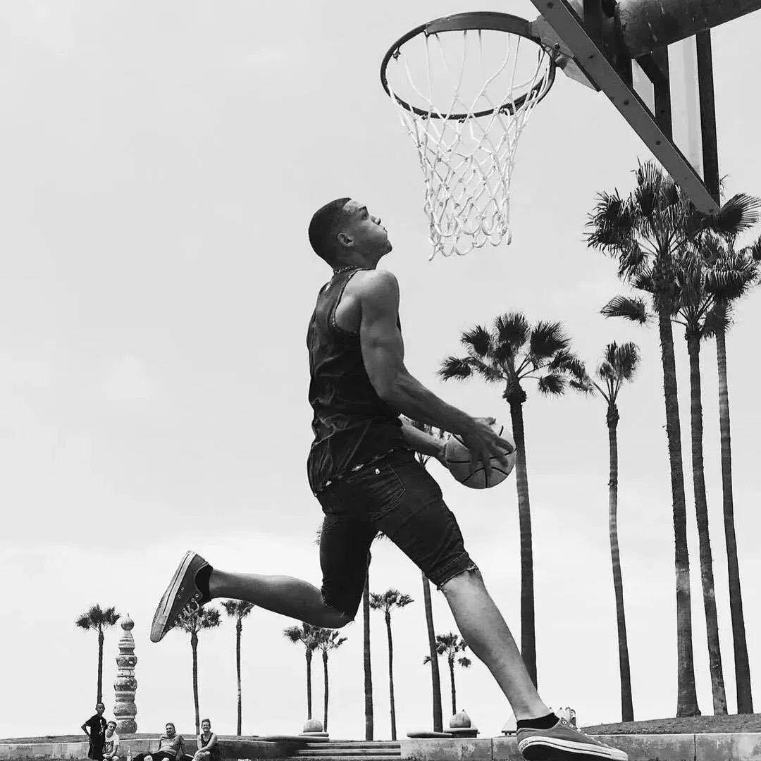 膝盖不好的老人家