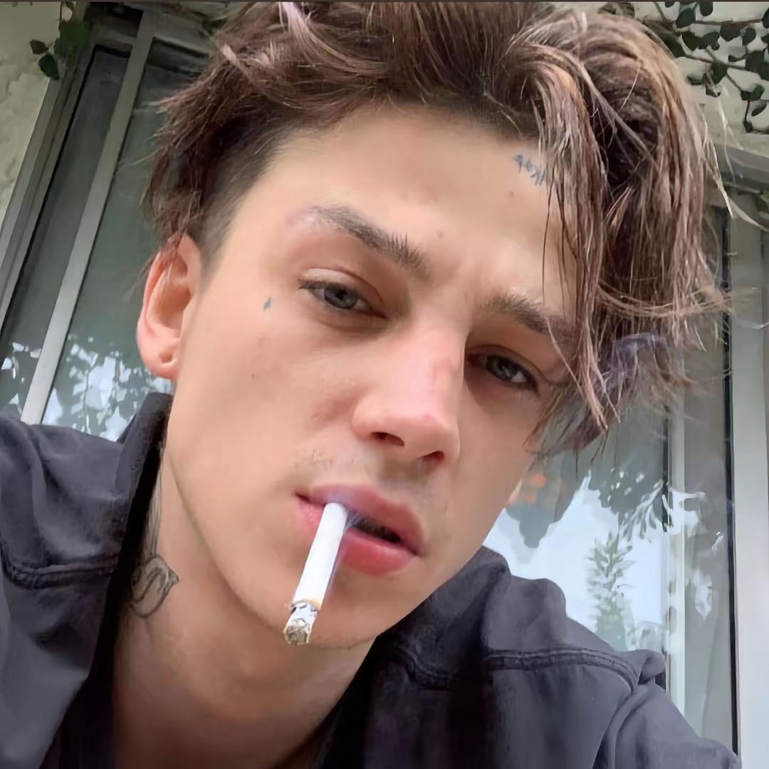 纯情老爷爷