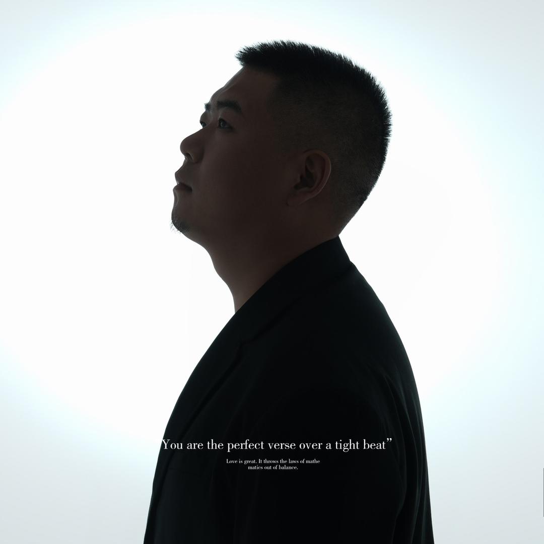 -     隔三秋。
