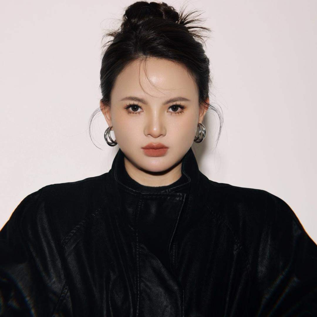 在怀化的纹绣师-艾拉