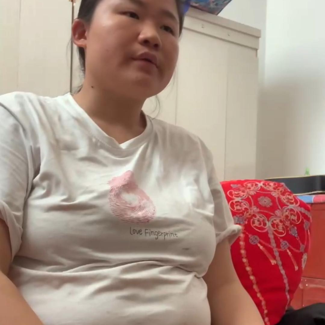 160斤的姝含（已减33斤）