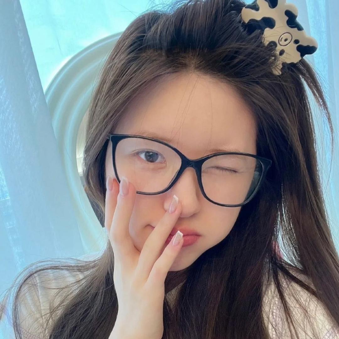 月亮不睡喊我睡