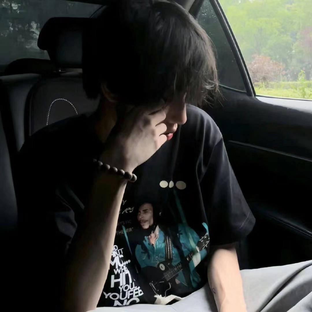 (꒦ິ⌓꒦ີ）