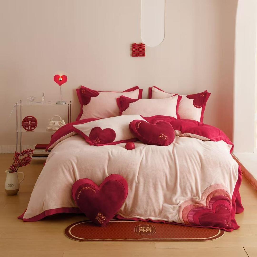 开在村口的女装家纺集合店