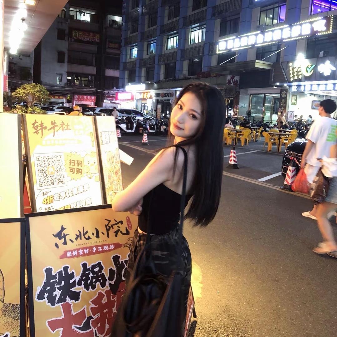 周周穿搭