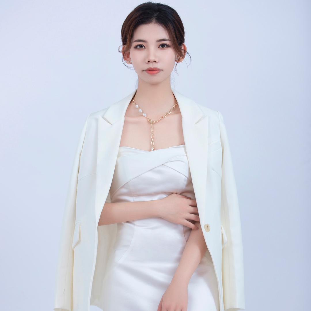 主持人：小红